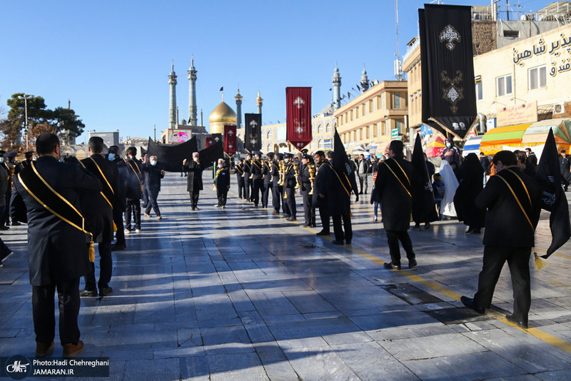 دسته عزاداری خادمان حرم کریمه اهل بیت (ع) در روز شهادت حضرت زهرا (س)‎‎