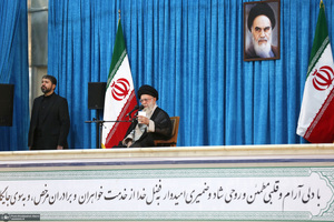 حضور شخصیت‌های سیاسی و مسئولان کشوری و لشکری در مراسم سالگرد ارتحال حضرت امام خمینی (س) -3