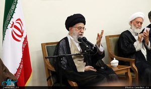 دیدار جمعی از مسئولان و فعالان فرهنگی از استان‌های یزد و همدان با رهبر معظم انقلاب 