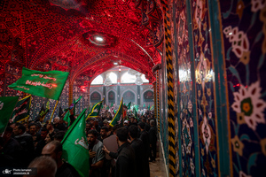 مراسم عزاداری ظهر عاشورا در کربلا