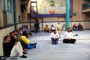 بازدید جمعی از قاریان کشور آفریقا و جمعی از گردشگران لبنانی از بیت امام خمینی در جماران