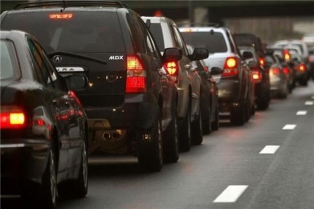 حجم بالای ترافیک در آزاد راه تهران- کرج - قزوین