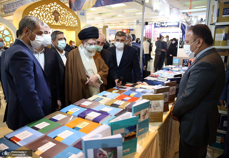 بازدید رهبر معظم انقلاب از سی و‌‌ چهارمین نمایشگاه بین‌المللی کتاب تهران