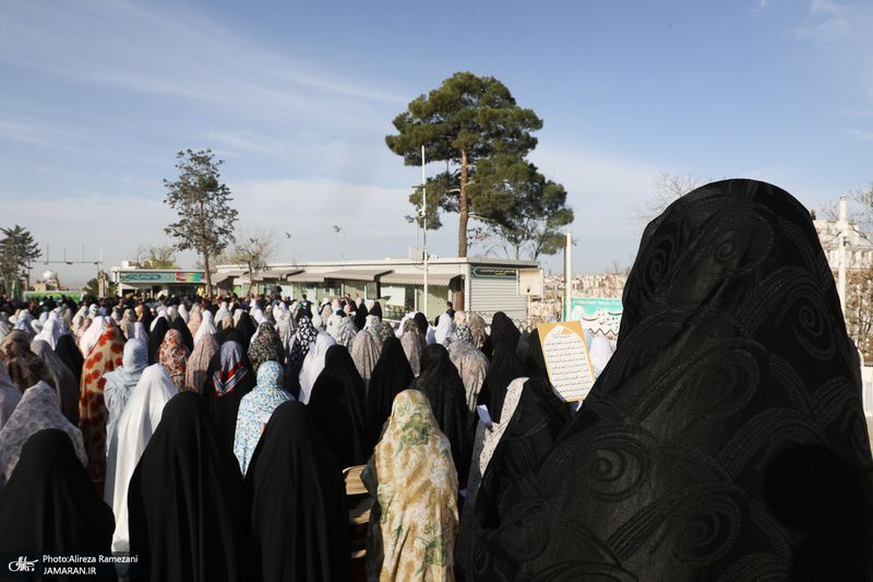 مراسم اقامه تماز عید سعید فطر دز امام زاده پنج تن