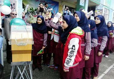 دانش آموزان مازندرانی جشن احسان و نیکوکاری را دیکته کردند