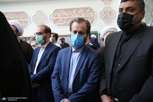 خاکسپاری پیکر حجت الاسلام و المسلمین سید محمود دعایی در حرم امام خمینی (س)