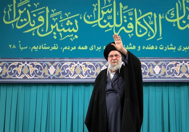 چاڈ کے سابق وزیرِ داخلہ: امام خامنہ ای نے پوری زندگی امتِ مسلمہ کے اتحاد اور استکبار کے خلاف مزاحمت کے لیے وقف کی

