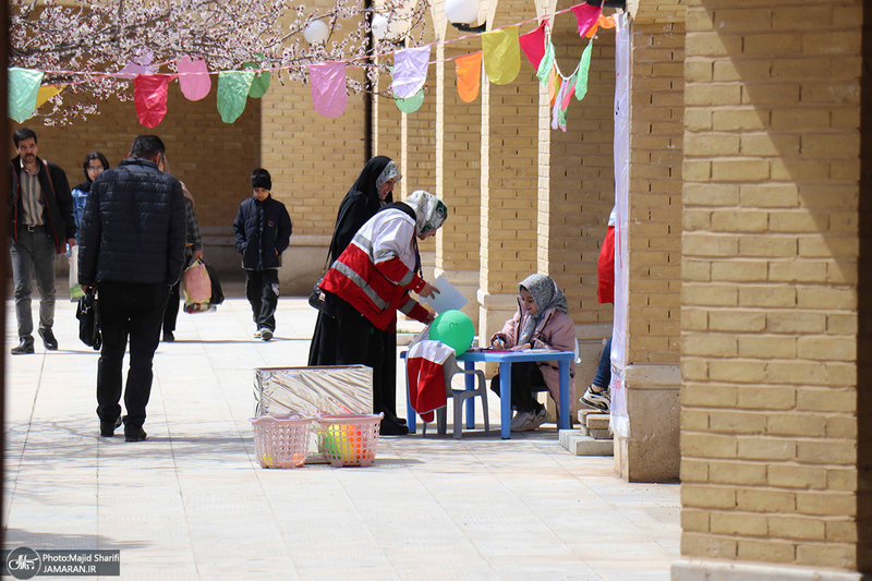 بازدید گردشگران نوروزی از بیت تاریخی حضرت امام در خمین