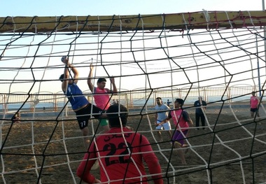 اصفهان قهرمان مسابقات هندبال ساحلی کشور شد