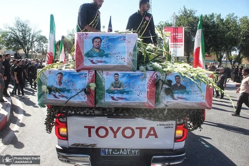 تشییع پیکر مطهر هشت شهید جنایات رژیم صهیونیستی در خمین