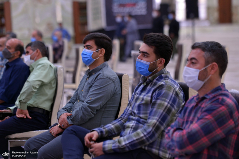 تجدید میثاق سرپرست و کارکنان موسسه تنظیم و نشر آثار امام خمینی(س) با آرمان های بنیانگذار جمهوری اسلامی