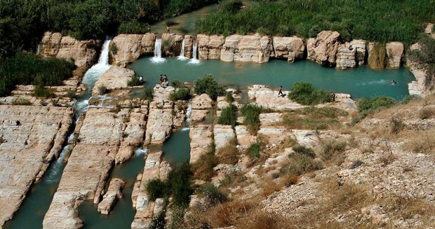 آبشار هفت قلوی روستای ایوان، معجزه ای در ایلام