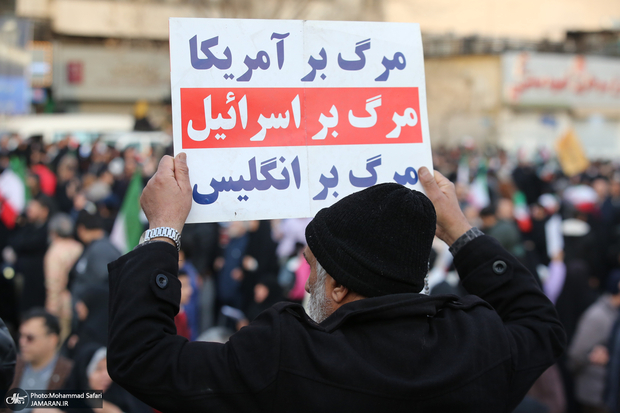 یک رسانه انگلیسی: تنها مداخله خارجی که ایرانی‌ها می‌خواهند، لغو تحریم‌هاست/ اکثر ایرانی‌ها آمریکا و رژیم صهیونیستی را ناجی خود نمی‌دانند