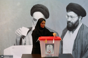 مرحله دوم انتخابات ریاست جمهوری چهاردهم در حسینیه جماران - 2