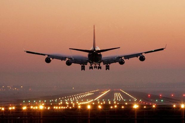 پروازهای فرودگاه تبریز طبق برنامه انجام می‌شود