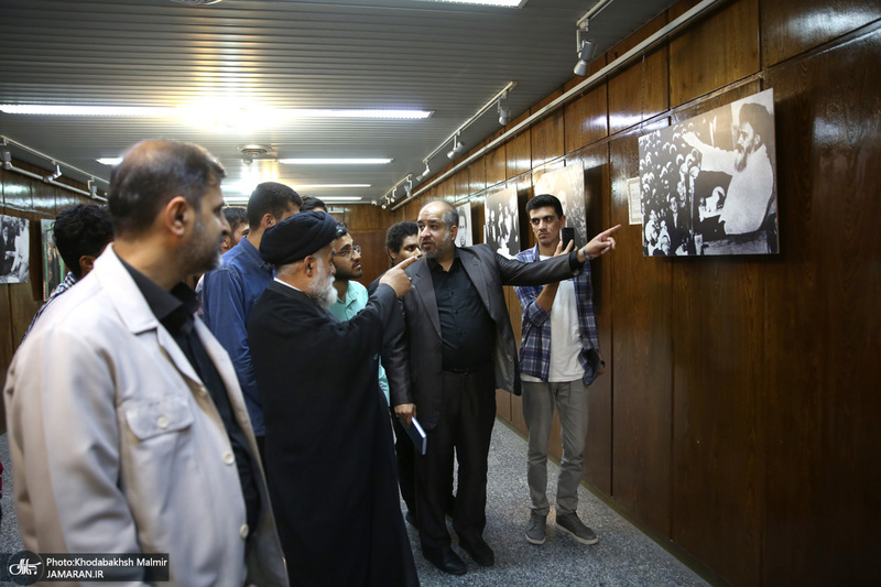 بازدید جمعی از دانشجویان فعال فرهنگی سیاسی و اجتماعی دانشگاه های استان هرمزگان از بیت امام خمینی (س)در جماران