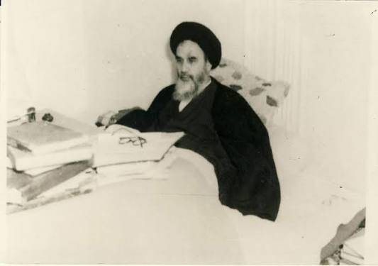 تقنیة الإمام فی احتواء الحرب النفسیة وبثّ الخوف من جانب العدو