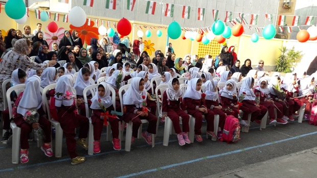 سال تحصیلی جدید کلاس اولی ها و پیش دبستانی ها در لاهیجان آغاز شد