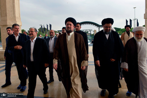 تجدید میثاق مسعود پزشکیان رئیس جمهور منتخب، با آرمان های حضرت امام خمینی (س) -1