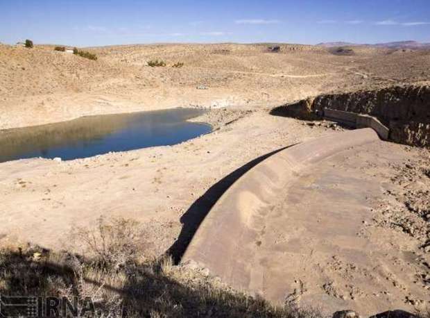 ذخیره آب 4 سد فارس منفی است