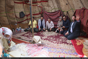 بازدید احمد مسجد جامعی از نمایشگاه «عطر یاس» در حرم مطهر امام خمینی(س)-2