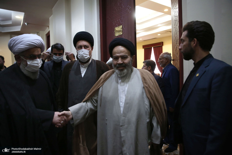 ادای احترام شرکت کنندگان در هفتمین اجلاس بین المللی مجمع جهانی اهل بیت(ع) به مقام شامخ امام راحل