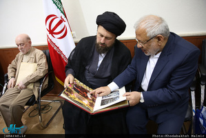 دیدار اعضای شورای مرکزی حزب موتلفه اسلامی با سید حسن خمینی 
