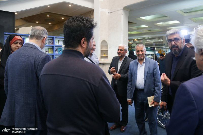 غرفه موسسه تنظیم و نشر آثار امام خمینی (ره) در سی و ششمین نمایشگاه کتاب تهران-6