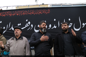عزاداری و پیاده روی آیت الله وحید خراسانی همزمان با سالروز شهادت حضرت زهرا(س) 