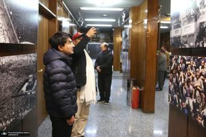 بازدید جمعی از گردشگران کشور پاکستان از بیت امام خمینی از جماران