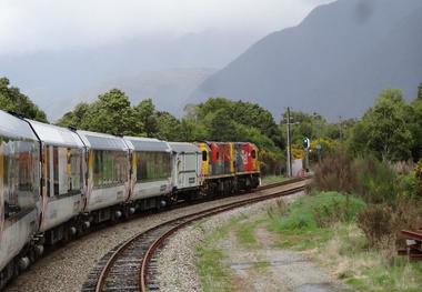 تنش میان فرانسه و ایتالیا به عرصه اقتصادی کشیده شد