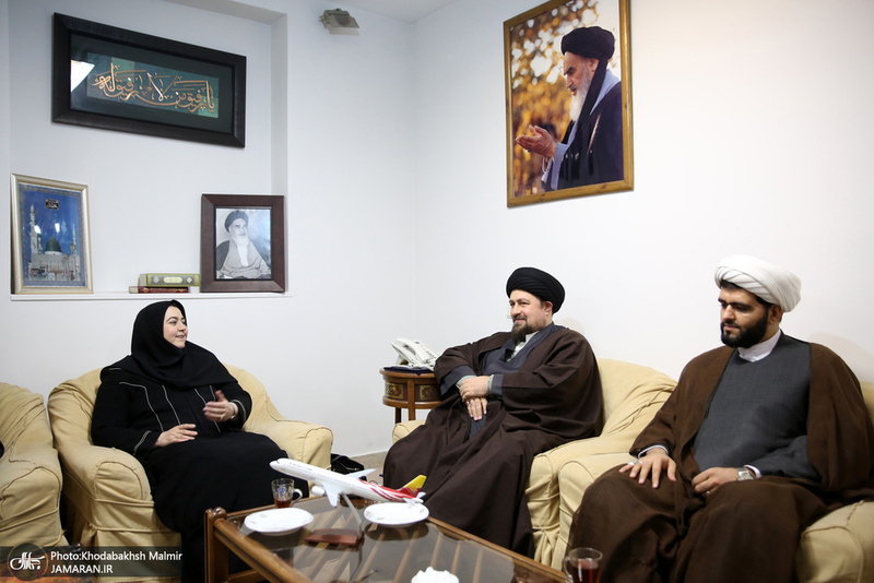 دیدار مدیر عامل و  کارکنان کیش ایر با یادگار امام