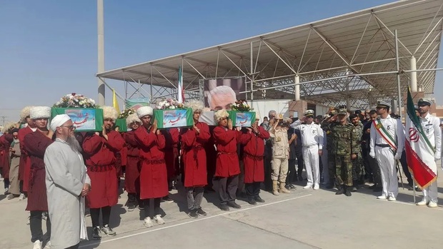 پیکر ۴۶ شهید تازه تفحص شده وارد کشور شد + عکس