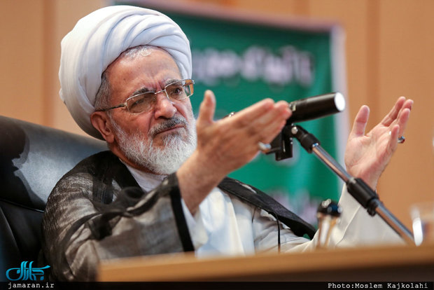 آیت‌الله بیات زنجانی: اگر مردم نخواهند نمی‌توانید بگویید من حق هستم/ اگر مردم می‌خواهند بدانند حق آنهاست