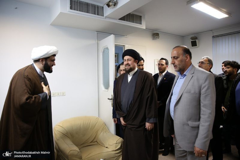 دیدار مدیر عامل و  کارکنان کیش ایر با یادگار امام