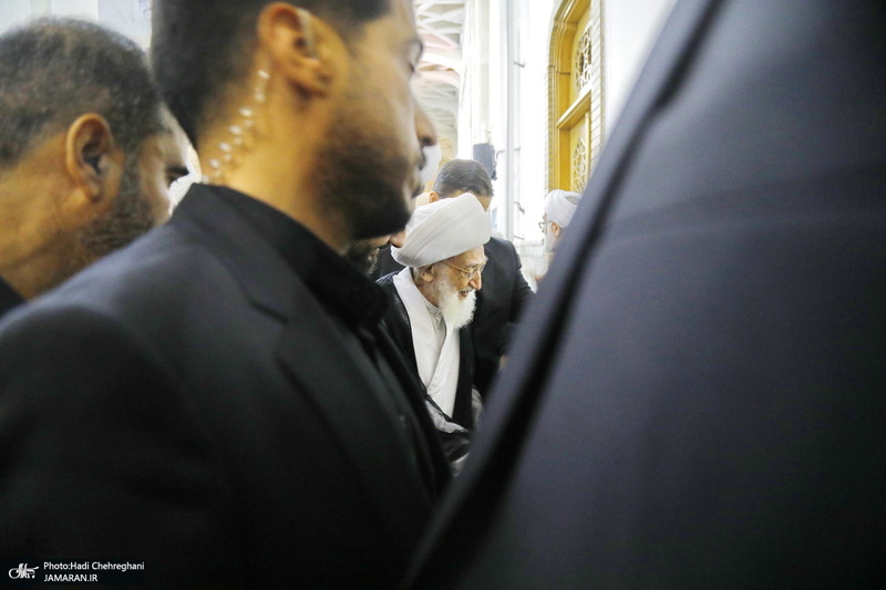 مراسم بزرگداشت رئیس جمهوری و یارانش در حرم حضرت معصومه(س)