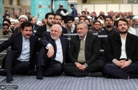 تصاویری از دیدار رمضانی مسئولان و کارگزاران نظام با رهبر انقلاب اسلامی (9)