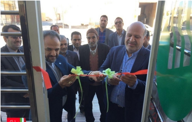 خدمات پست‌بانک عامل توسعه کشاورزی شهر احمدآباد اردکان است