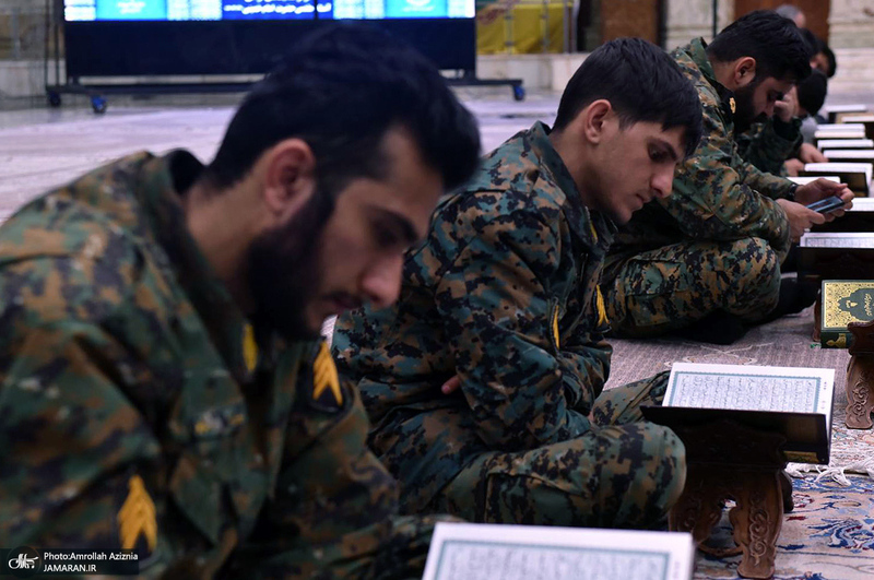 محفل انس با قرآن در حرم مطهر امام خمینی(س)