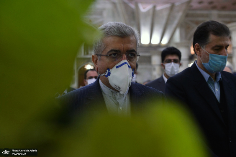 تجدید میثاق وزیر و کارکنان وزارت نیرو با آرمان های حضرت امام(س)