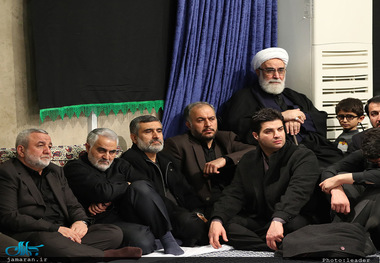 حضور حاج قاسم سلیمانی در مراسم عزاداری فاطمیه + عکس