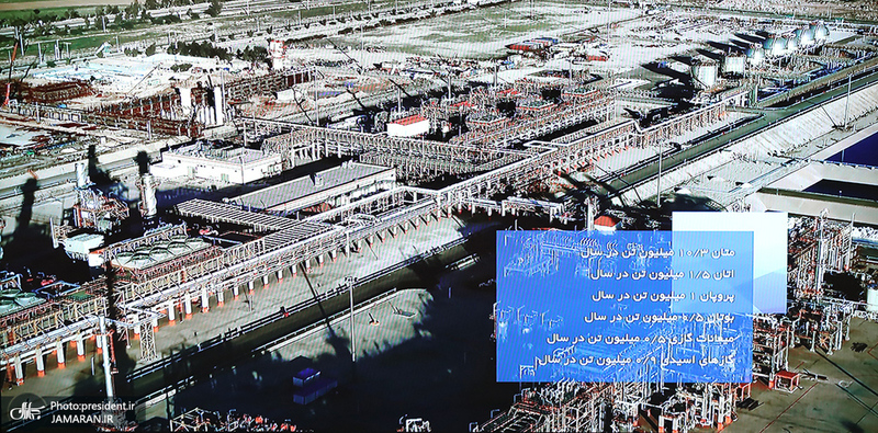 مراسم بهره برداری از طرح های ملی وزارت نفت با دستور رئیس جمهوری