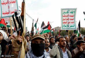 راهپیمایی گسترده یمنی ها در حمایت از مردم بی دفاع غزه