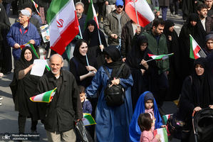 مراسم تشییع پیکرهای مطهر 84 شهید قهرمان ناوشکن دنا -2