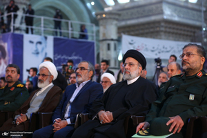 گردهمایی سراسری بسیج دانشجویی و طلاب در حرم مطهر امام خمینی (س) - 2