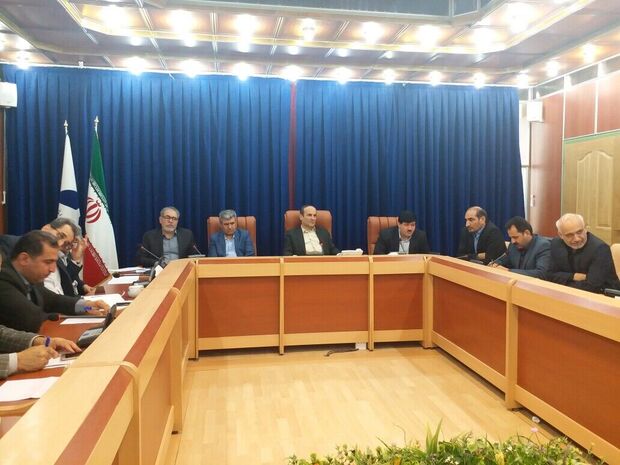 استاندار ایلام: سود تسهیلات برخی بانک ها خلاف سیاست های اقتصاد مقاومتی است