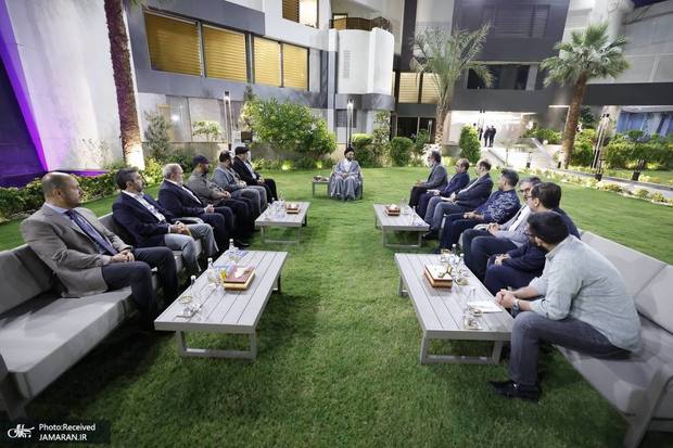 سید عمار حکیم در دیدار با هیئتی از رسانه‌های ایران: برخورد با تحولات منطقه باید به دور از بزرگ‌نمایی یا کوچک‌نمایی باشد/ به حمایت از ملت فلسطین و لبنان ادامه می‌دهیم