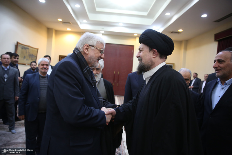 دیدار وزیر اقتصاد  جمعی از مدیران بانک ها با سید حسن خمینی