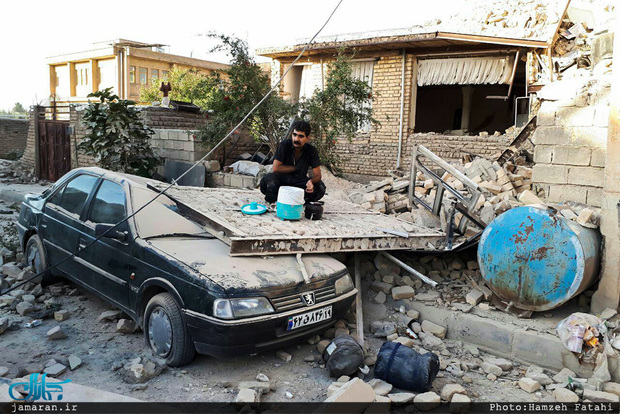 معاون وزیر بهداشت: زلزله‌زدگان کرمانشاه هنوز "سرویس بهداشتی" ندارند/ متولی حل این مشکلات کیست؟