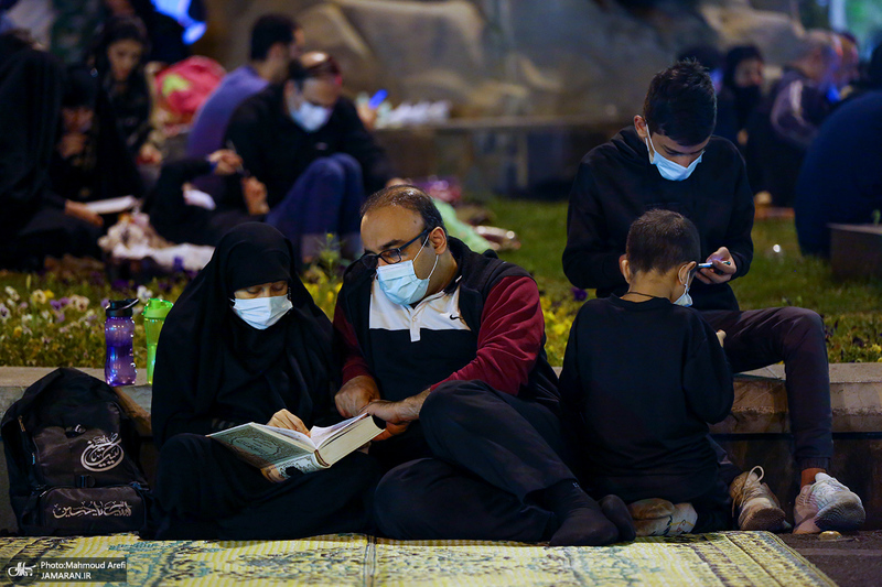 مراسم احیای شب بیست و یکم ماه رمضان در میدان فلسطین